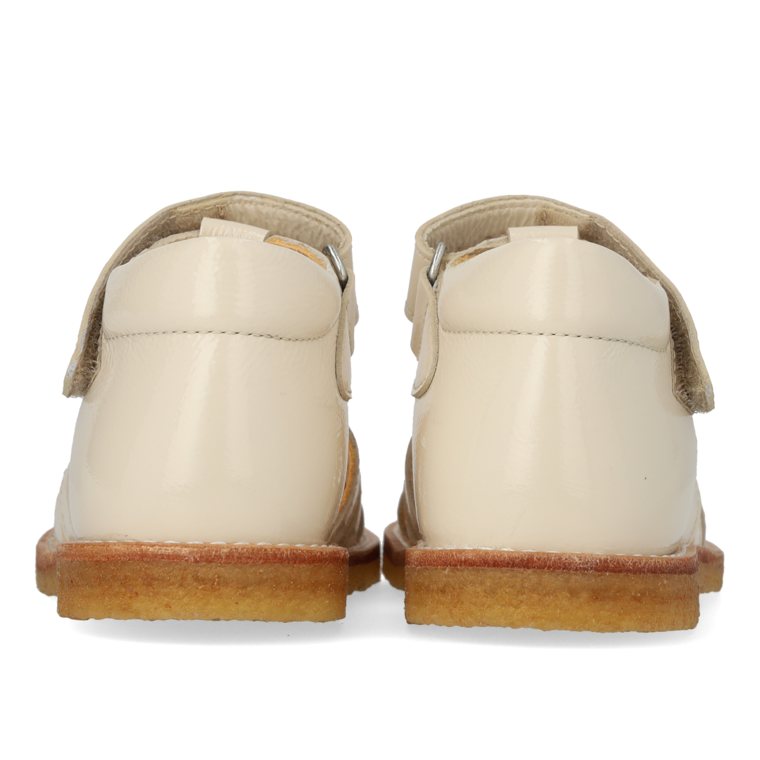 (0572-101) Starter heart sandal with velcro closure Buttermilk - MintMouse (Unicorner Concept Store)