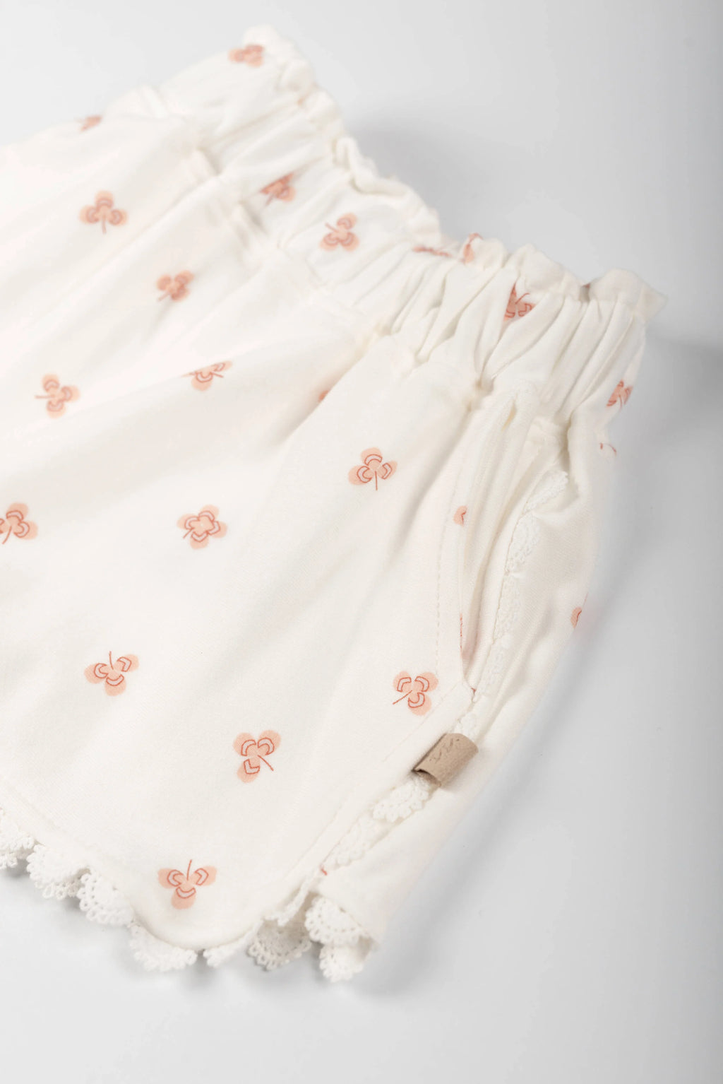 Girls' shorts with trim - LUCKY LEAVES PRINT 280 - MintMouse (Unicorner Concept Store)