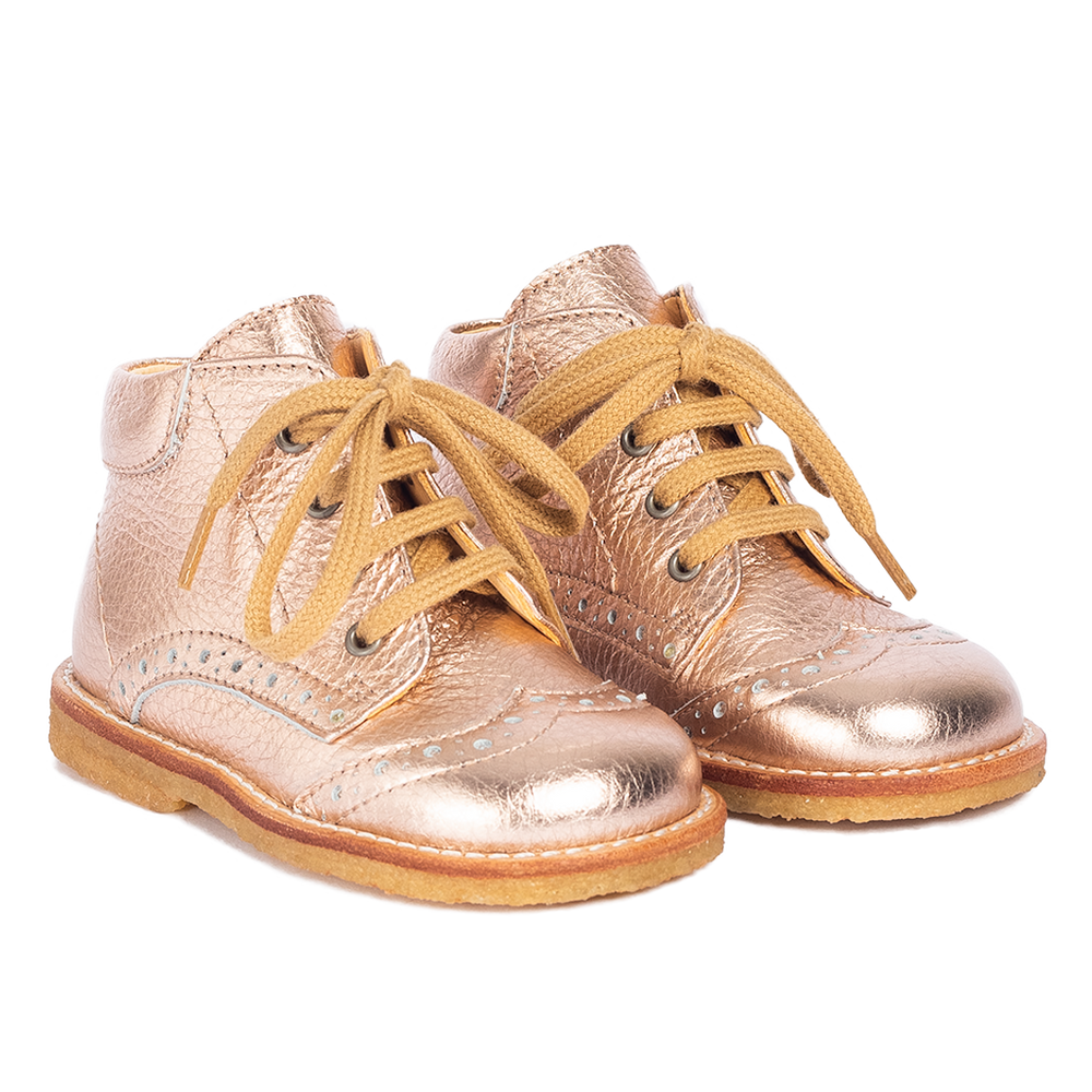 Classic lace-up shoe with brouges details - Copper Metallic