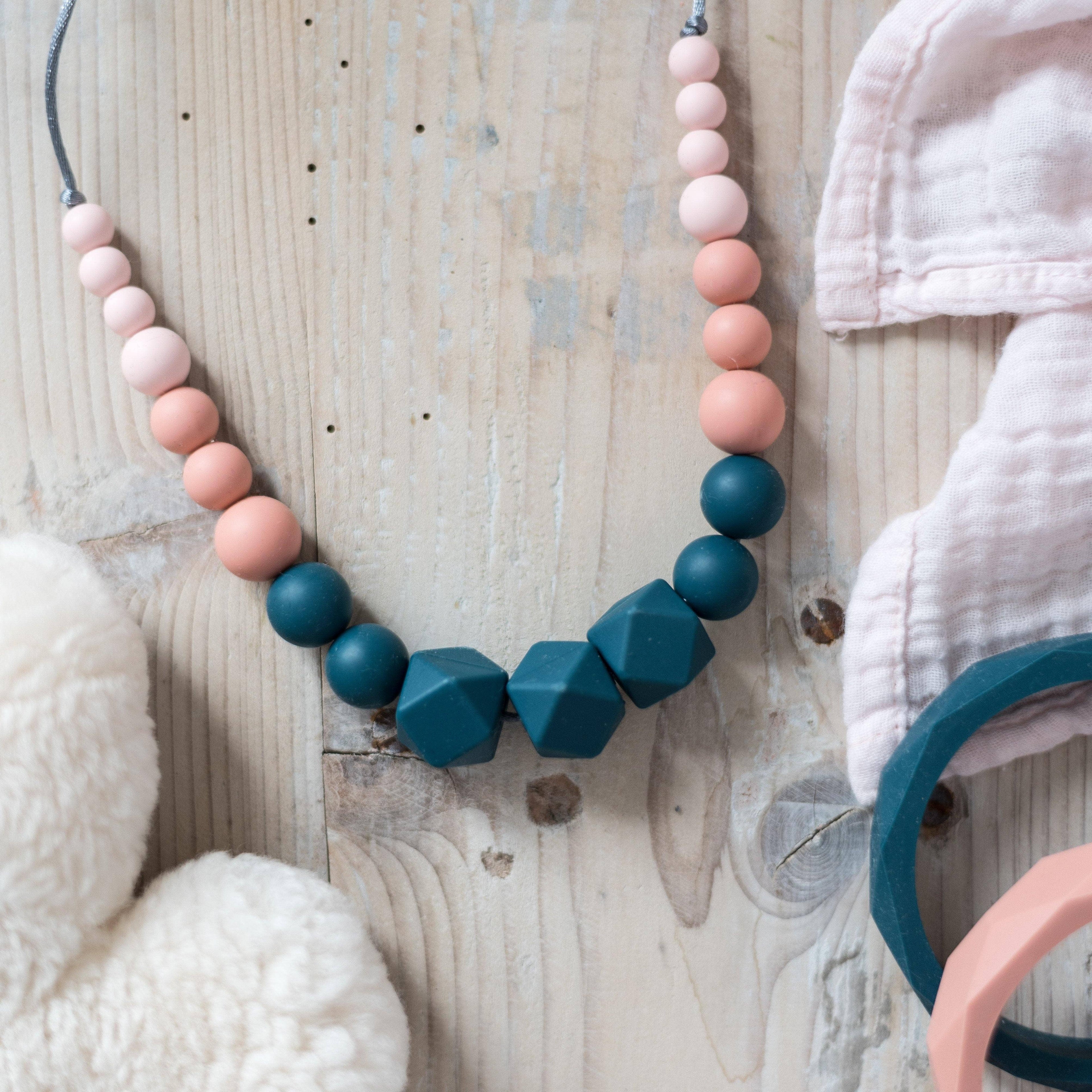 Solène | Breastfeeding, wearing and teething jewelry: Terracotta (Terracota-Nude-Pearl Pink) - MintMouse (Unicorner Concept Store)