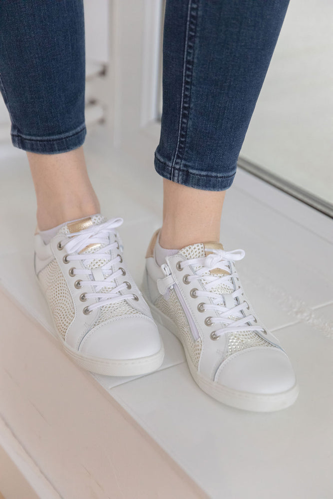 (Y00828.3013)-Telyoh White gold low sneaker