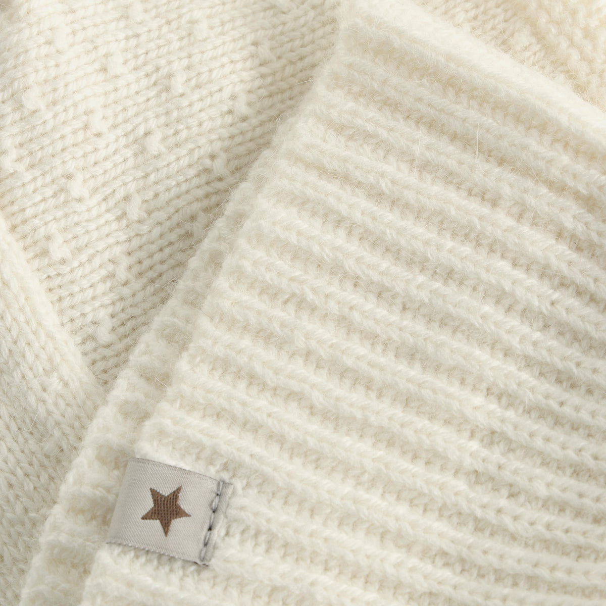 (460537) Balaclava Ears Wool Knit - Off-white