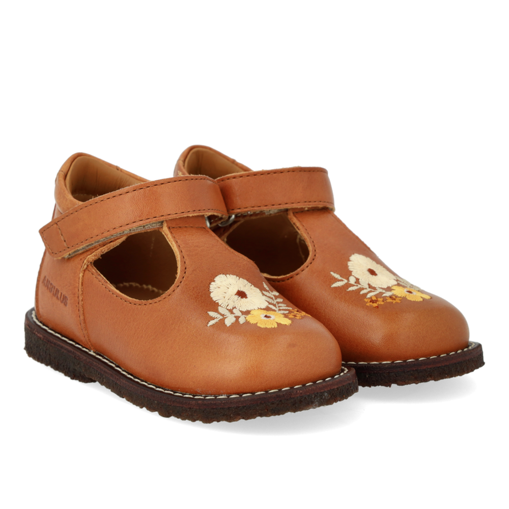 (3486-101) Classic Mary Jane with flowers