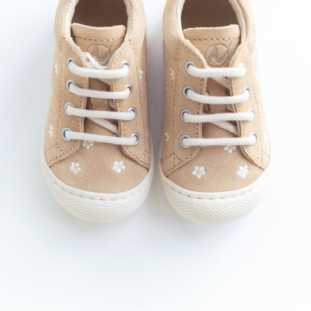 Naturino Cocoon - Embr. Daisies Suede Sand