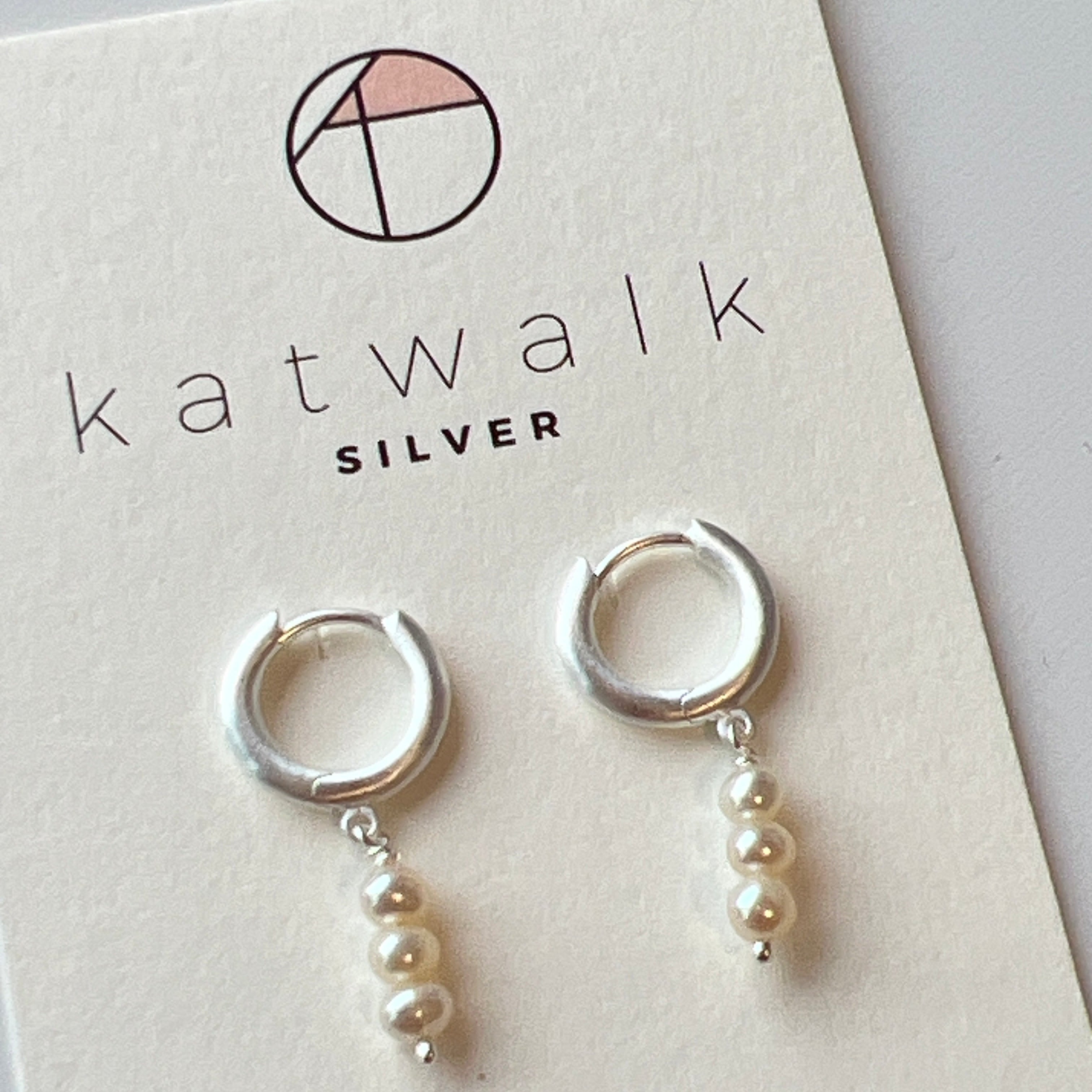 EARRINGS CIRCLE PEARLS SILVER 3PEARL - MintMouse (Unicorner Concept Store)