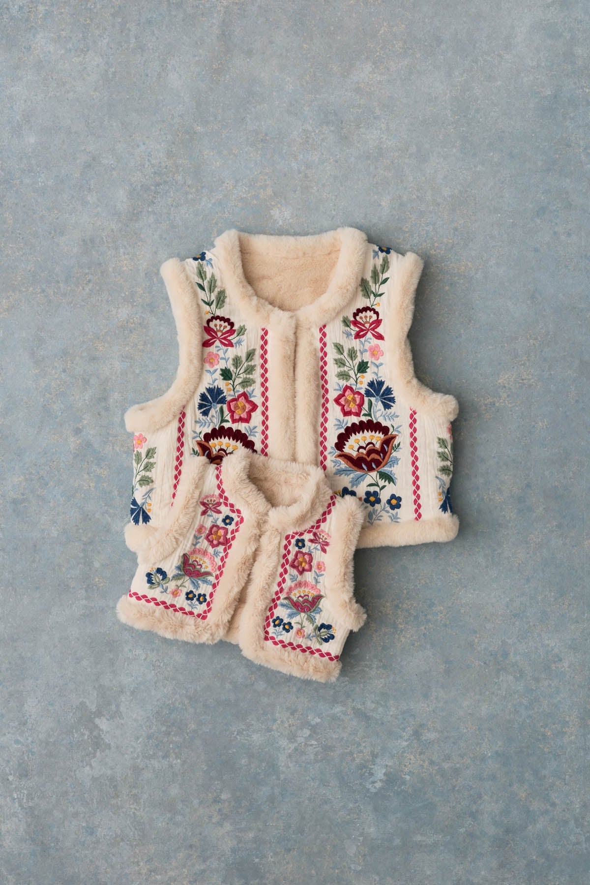 Sleeveless Jacket Librana - Cream