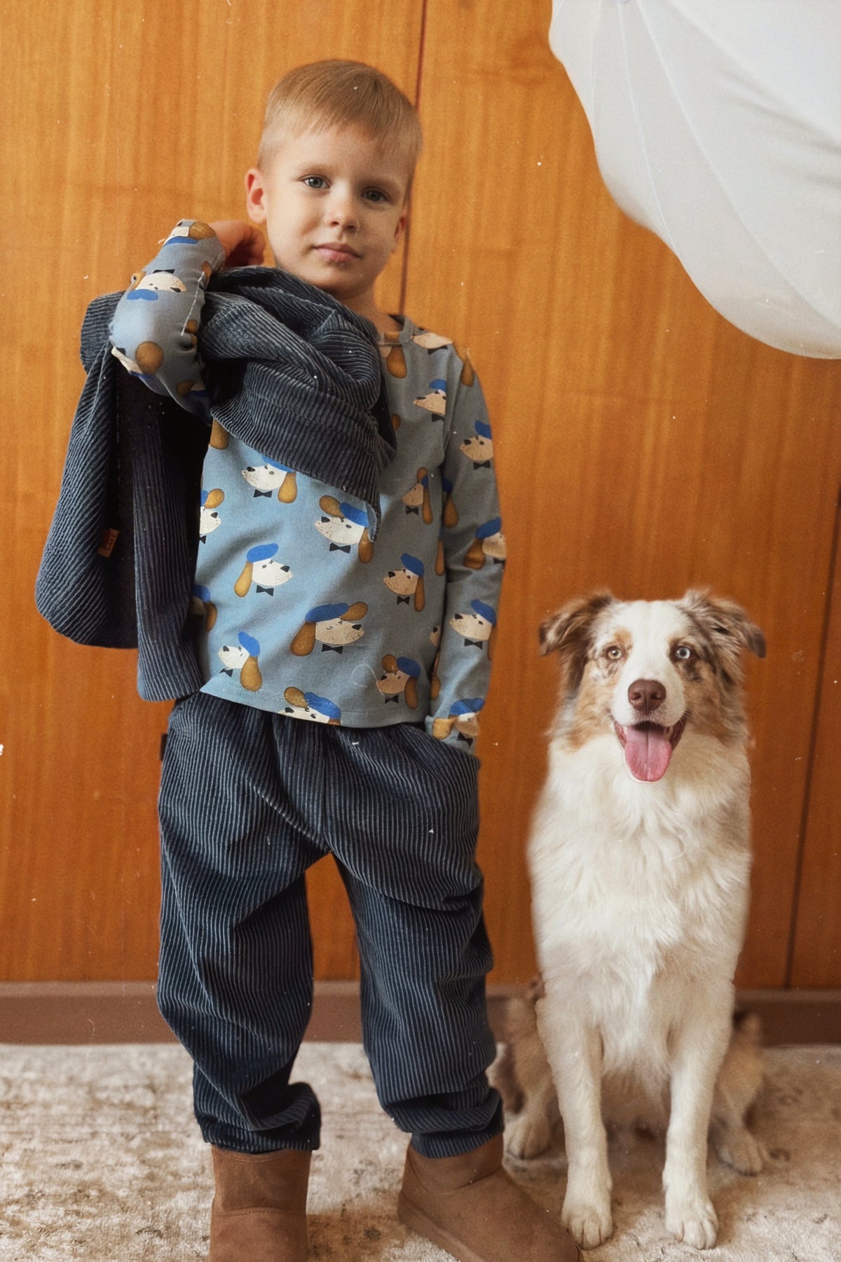 (0108_F26149) Long-Sleeved Top with Fancy Dog Print — official HEBE image 1
