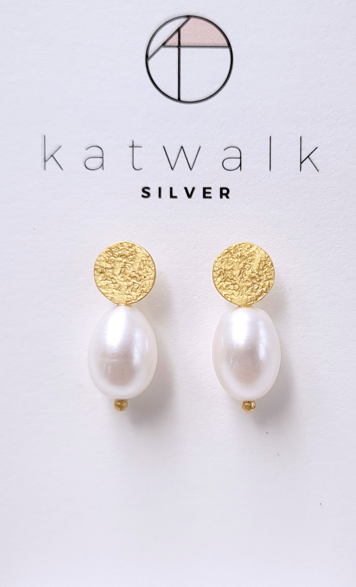 Earrings round pearl gold natural pearl - MintMouse (Unicorner Concept Store)