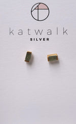 Earrings Square with stone gold 1st Green aventuri