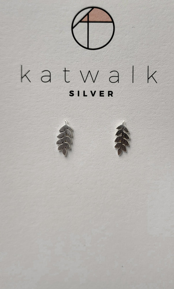 Earrings leaf silver