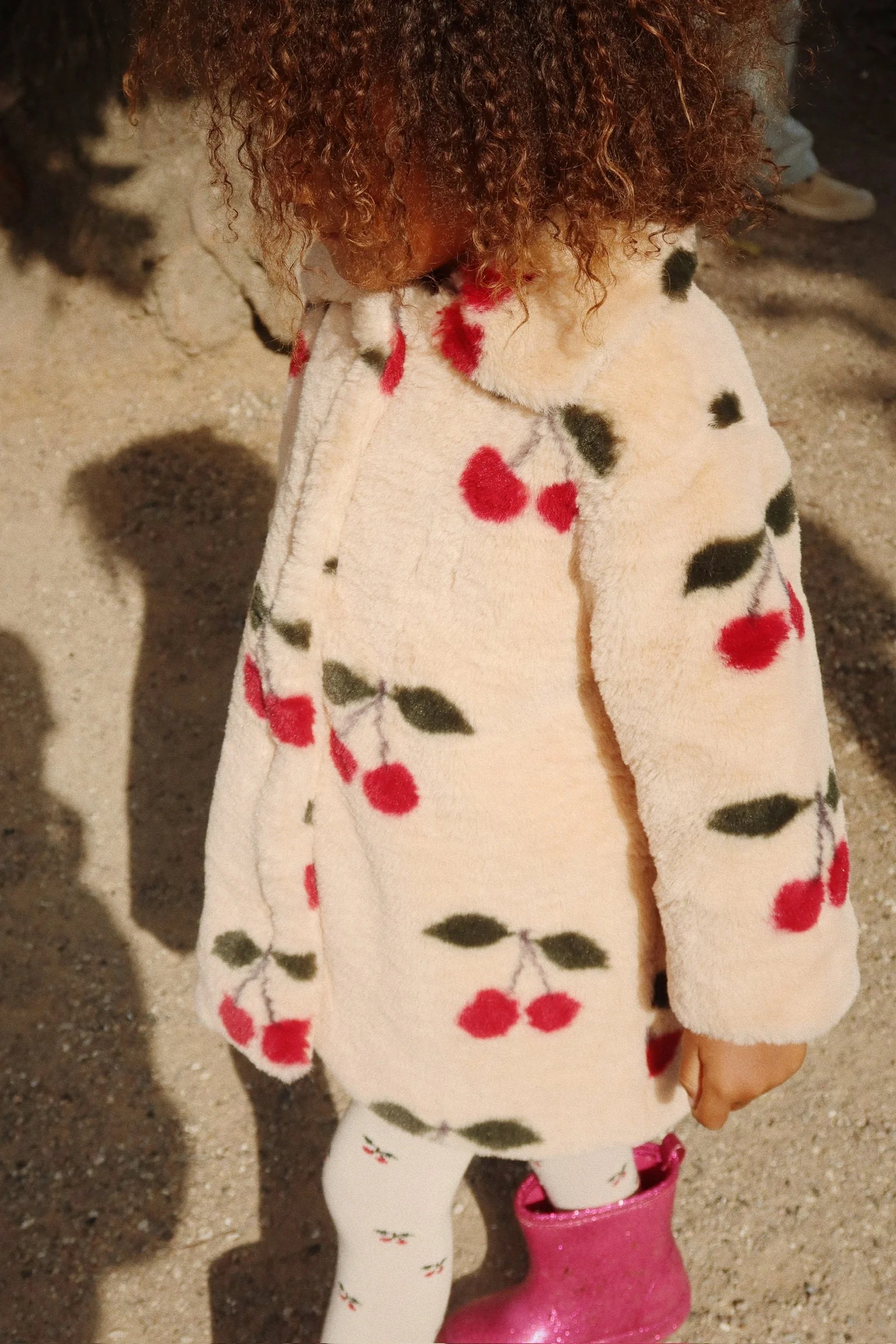 Fuzzie Coat - Ma Grande Cerise