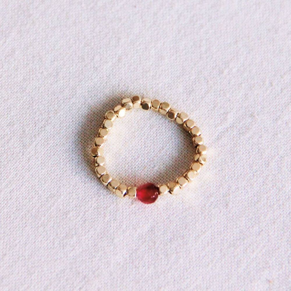 Elastic ring with natural stone - hot pink