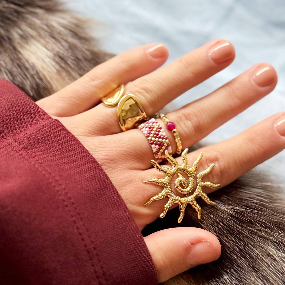 Elastic ring with natural stone - hot pink - MintMouse (Unicorner Concept Store)