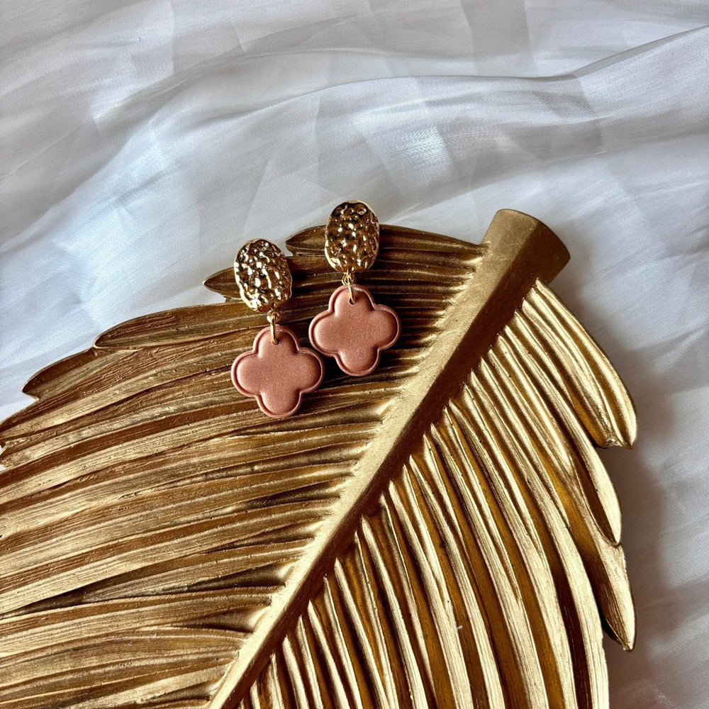 PURE CLOVER DROP - EARRINGS: Sable