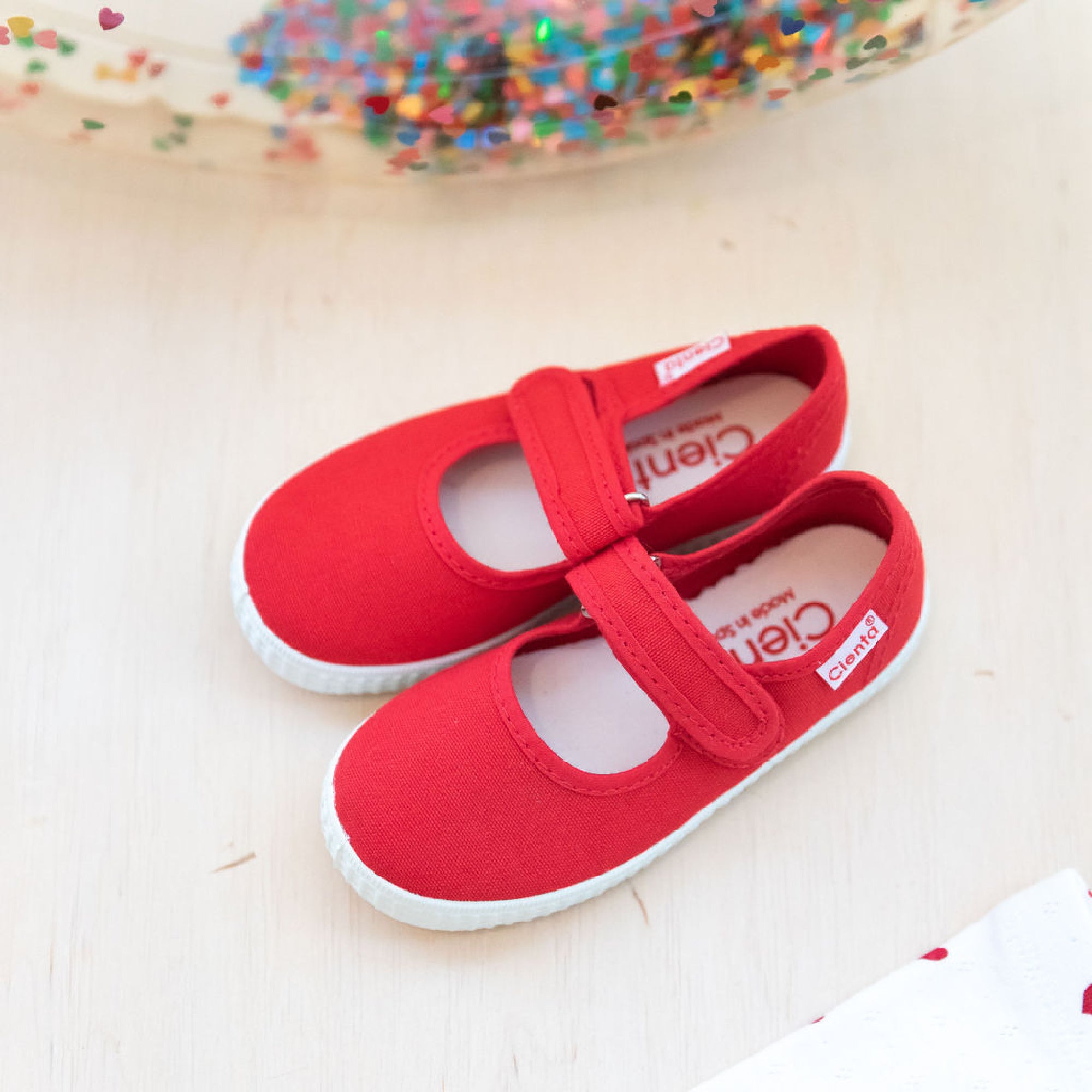 56000-02 Cienta fabric  Open shoe - Red - MintMouse (Unicorner Concept Store)