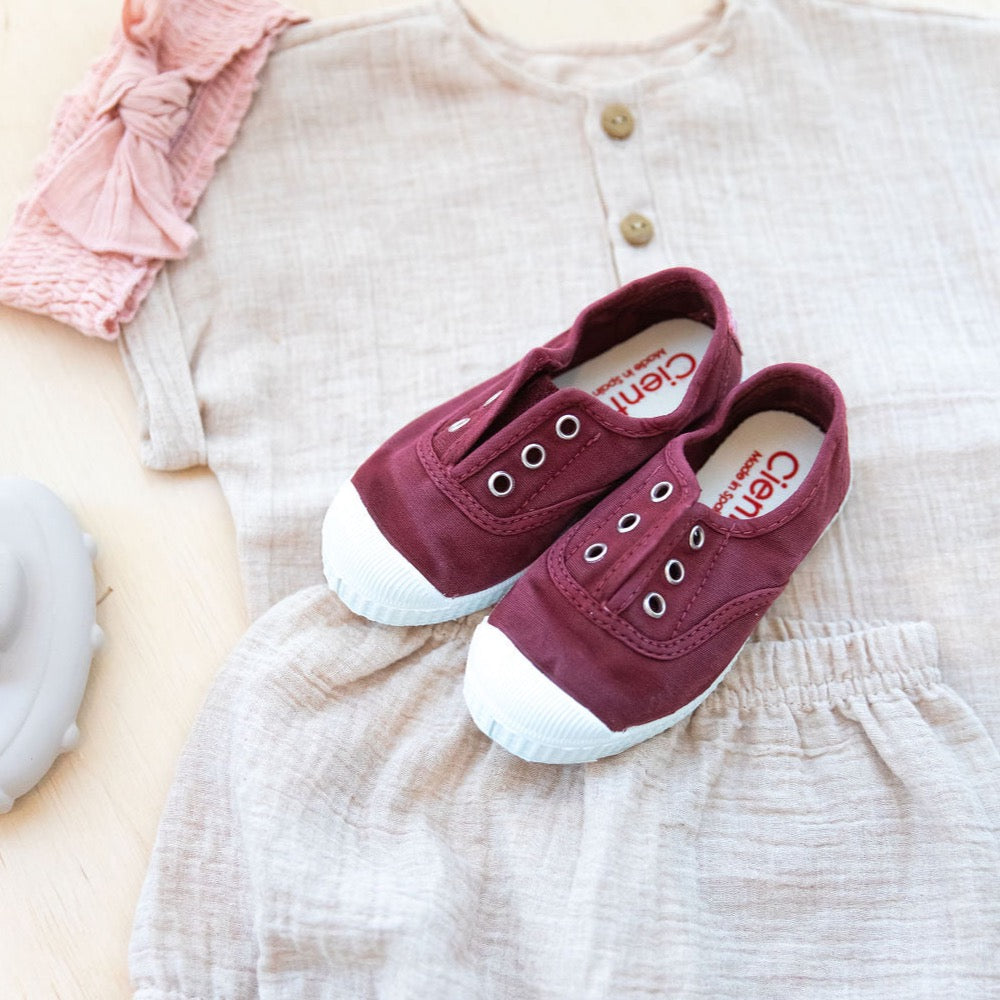 (70777-82) Cienta slip-ons - Burdeos - MintMouse (Unicorner Concept Store)