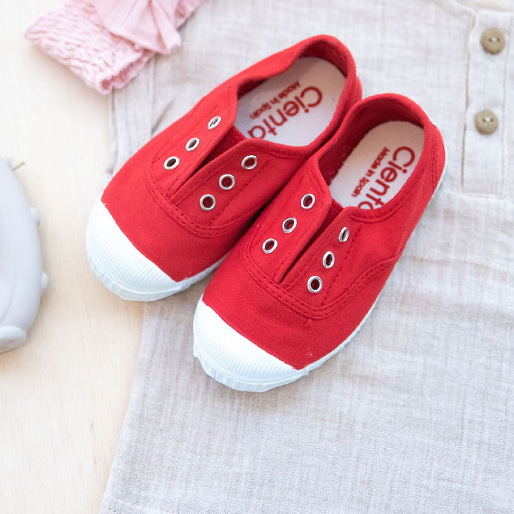 70997 Cienta slip-ons - Red - MintMouse (Unicorner Concept Store)