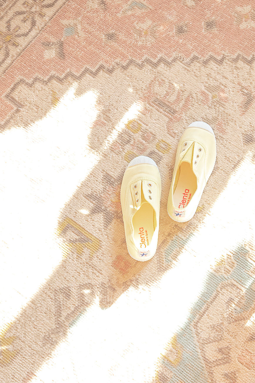 70997-167 Cienta New Yellow - MintMouse (Unicorner Concept Store)