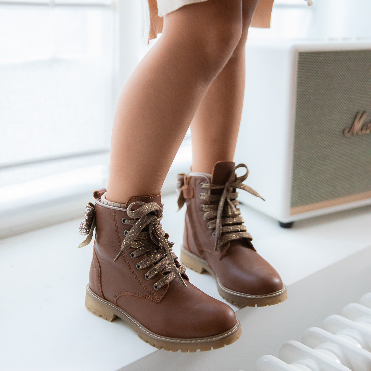 Cognac Glitter bow CLIC shoes (CL-2023-GC / CL-20233 ) - MintMouse (Unicorner Concept Store)