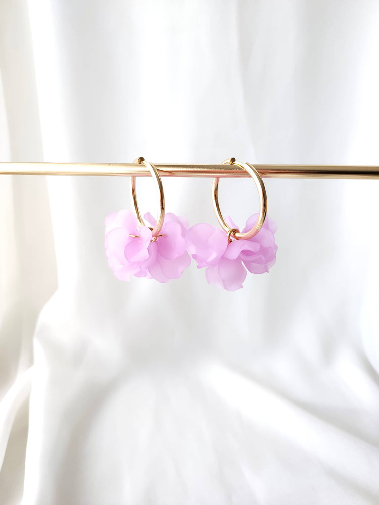PEONY hoop earrings - Pale purple: 30 mm hoop earrings + petals