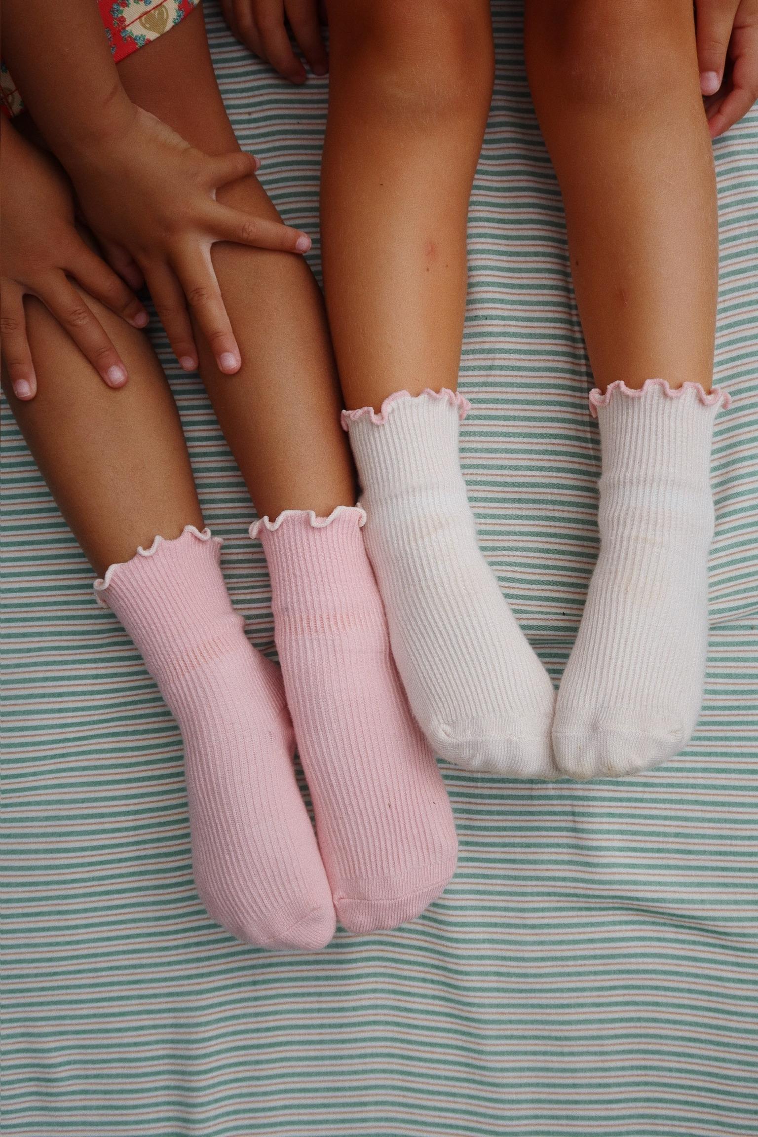 (KS103290) 2-Pack Rib Frill Socks - Rose/Off White - MintMouse (Unicorner Concept Store)