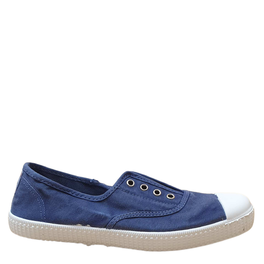 (70777-84) Cienta slip-ons - Dark blue