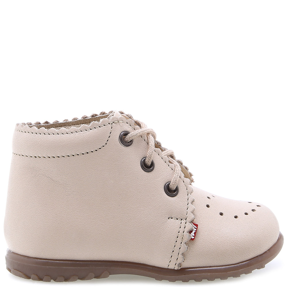 (1152-8) Emel first shoes