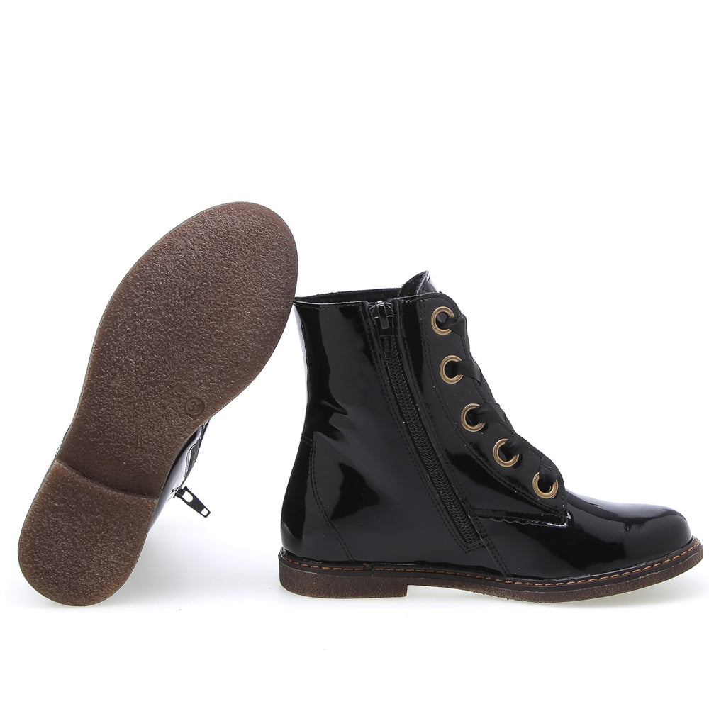 (E2622E-K/EY2622E) Emel Black patent lace-up boots