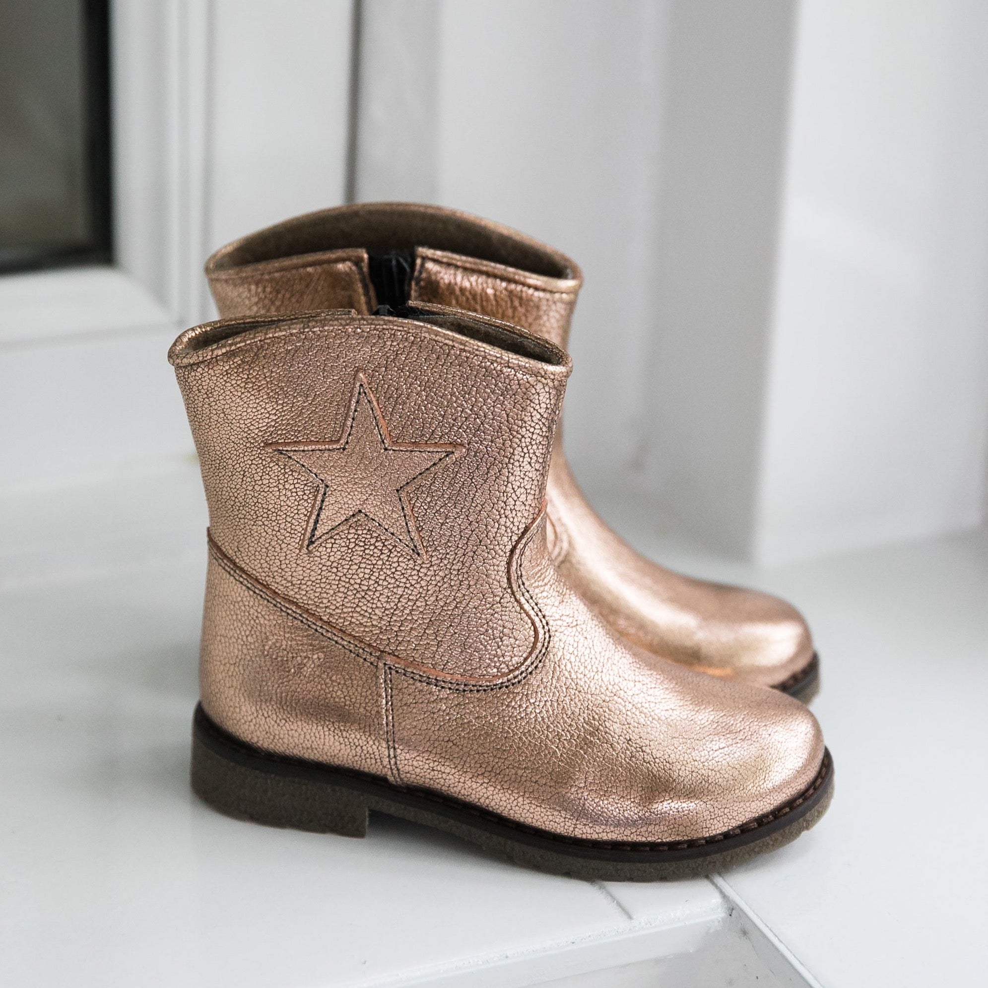 (EY2718G-3) Emel winter boots Rose Gold star - MintMouse (Unicorner Concept Store)