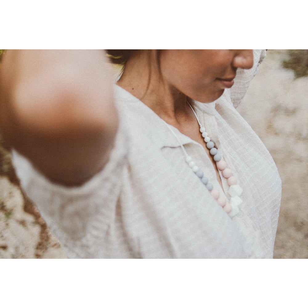 Marie | Breastfeeding, carrying and teething necklace