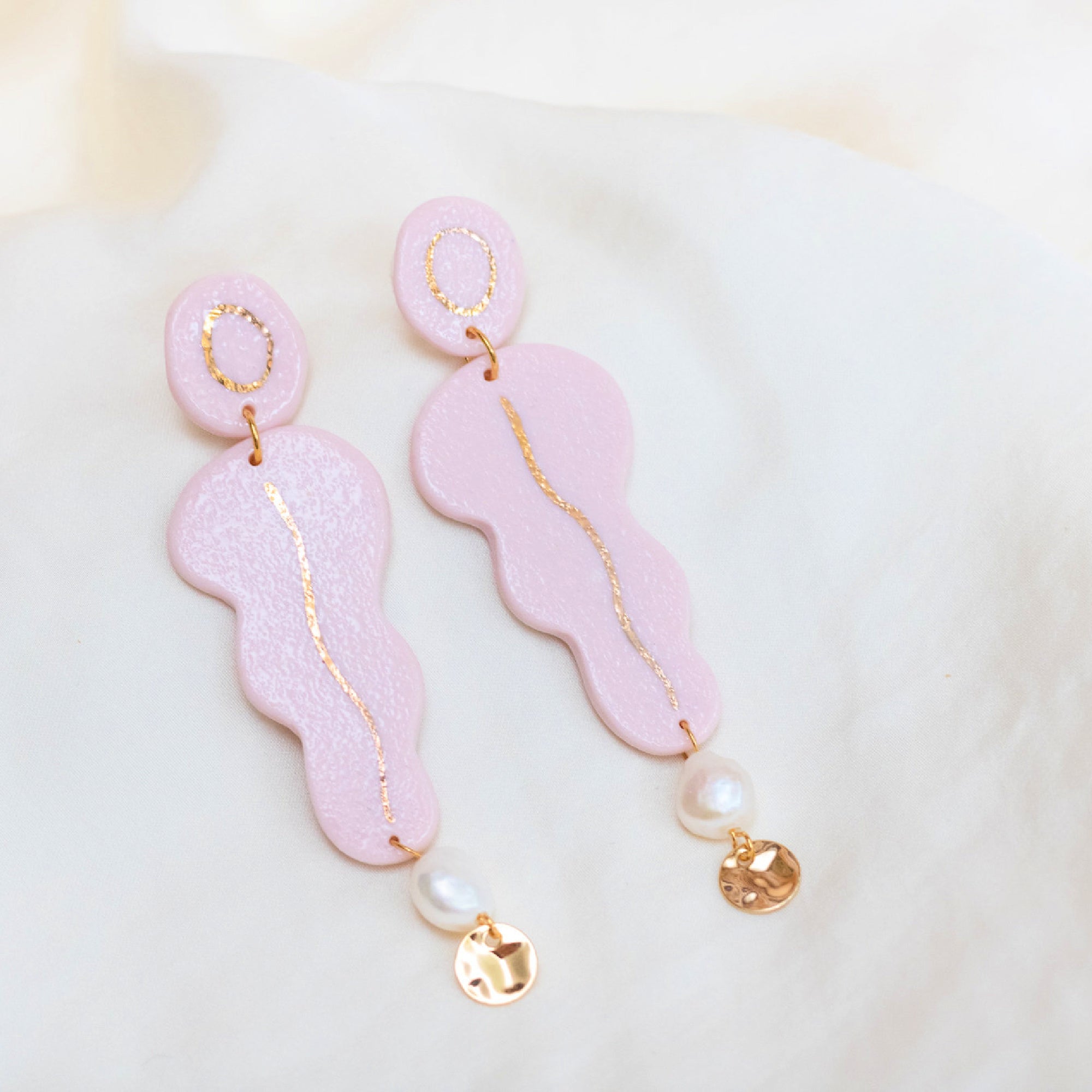 Statement Pink Pearl Earring Valentina - MintMouse (Unicorner Concept Store)
