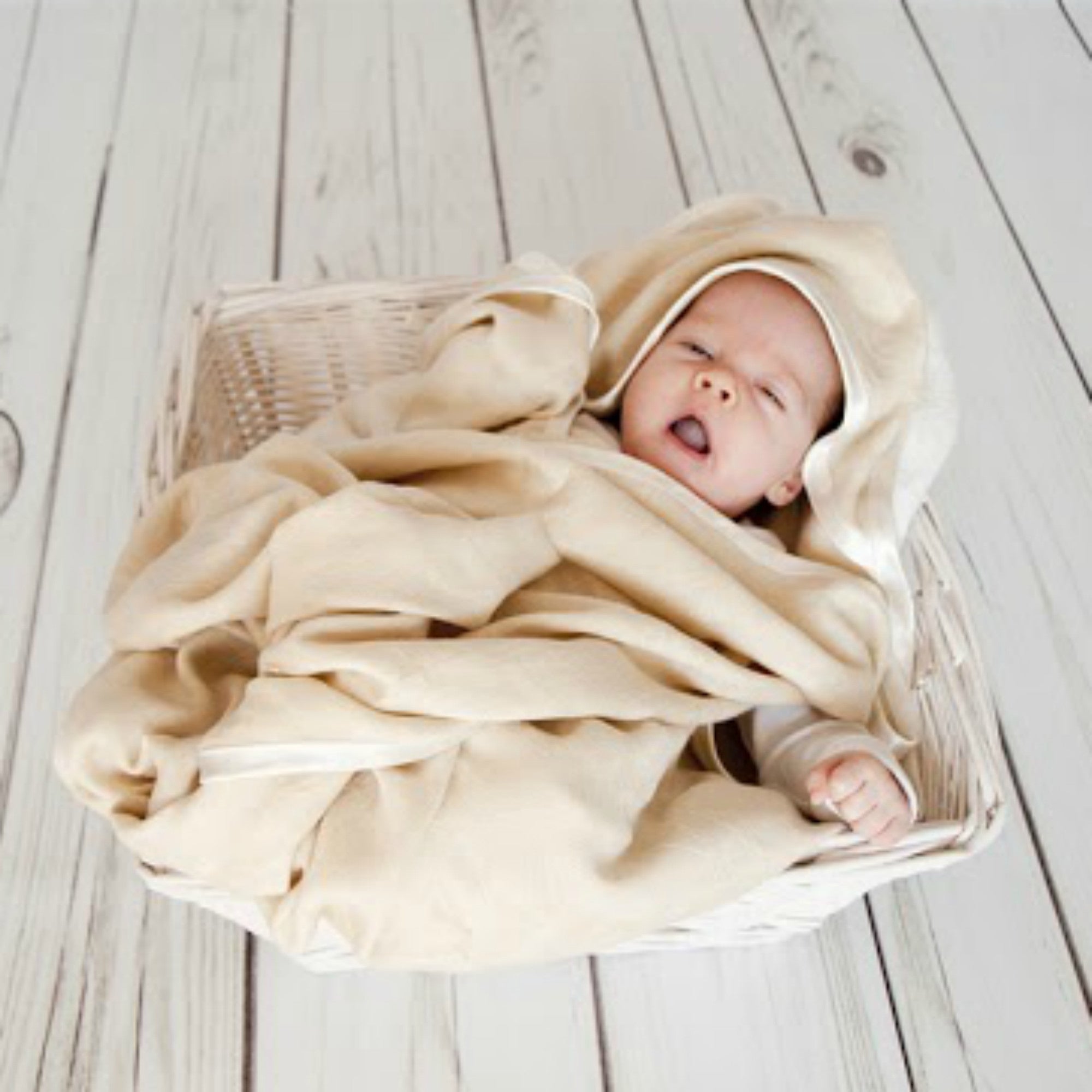 Hooded Algae Swaddle 30 - 35%! - MintMouse (Unicorner Concept Store)