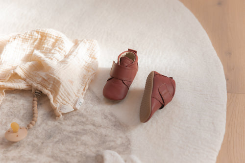 (1004) Pom Pom leather slippers - Scallops Rust - MintMouse (Unicorner Concept Store)