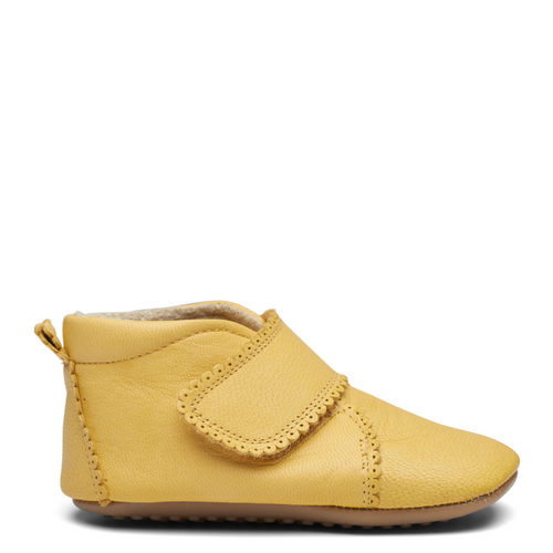 (1004) Pom Pom leather slippers - Beginner Velcro Scallops Bright Yellow - MintMouse (Unicorner Concept Store)