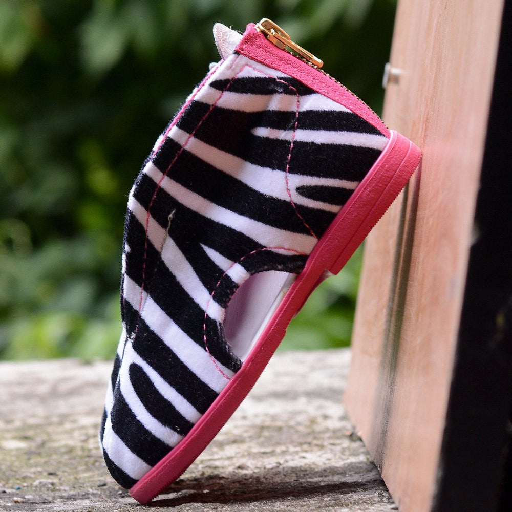Zebra Slippers Pink - MintMouse (Unicorner Concept Store)